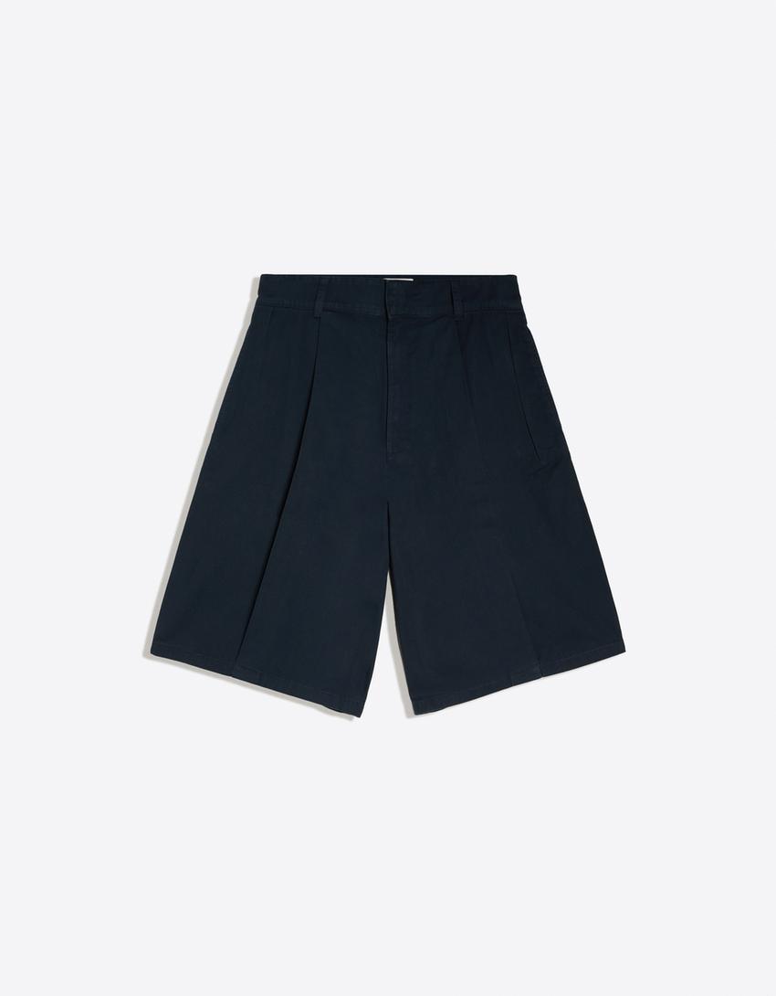 Wide-leg pleated Bermuda shorts-Navy