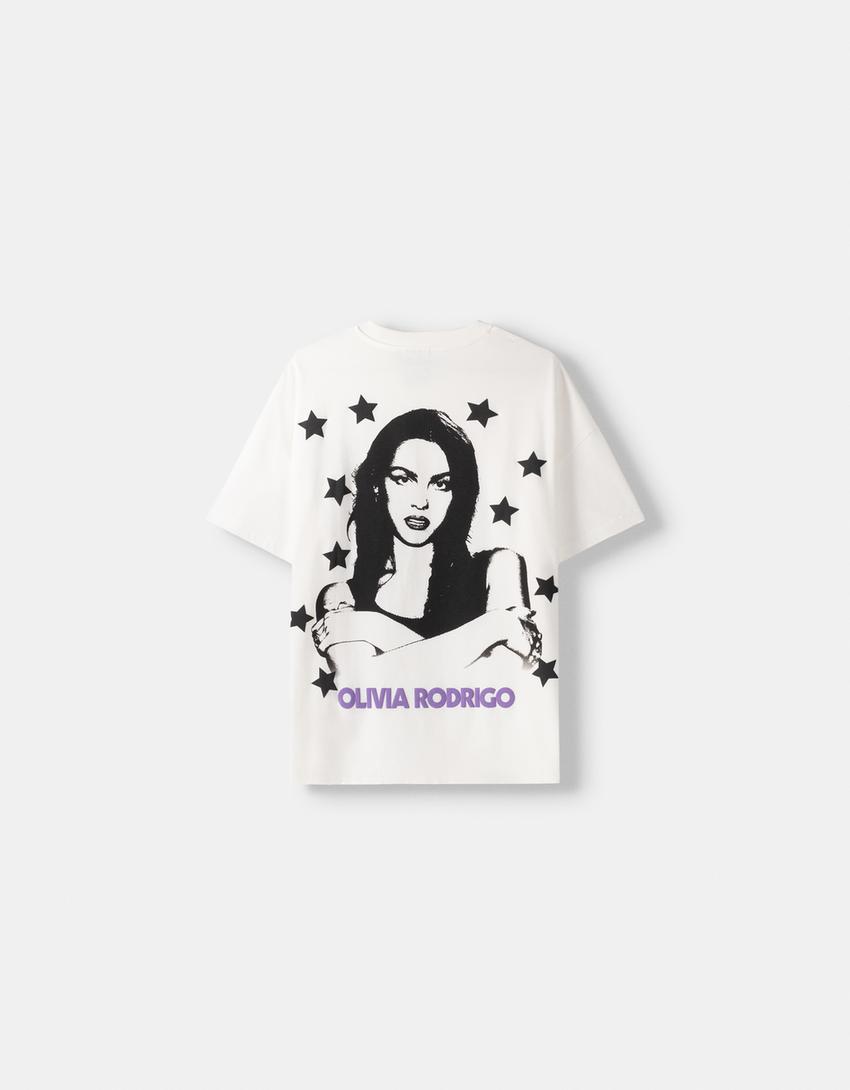 تيشرت بطبعة أوليفيا رودريجو وأكمام قصيرة-أبيض مطفي-5