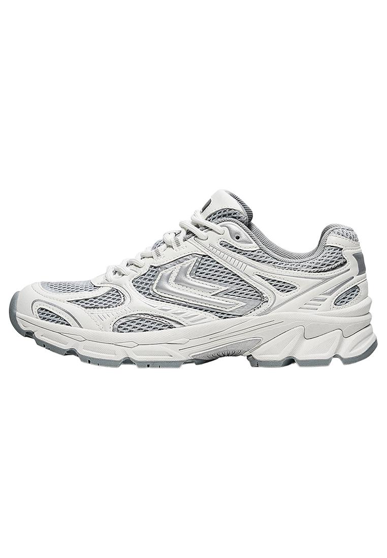MULTI-PIECE TRAINERS — Multicolored