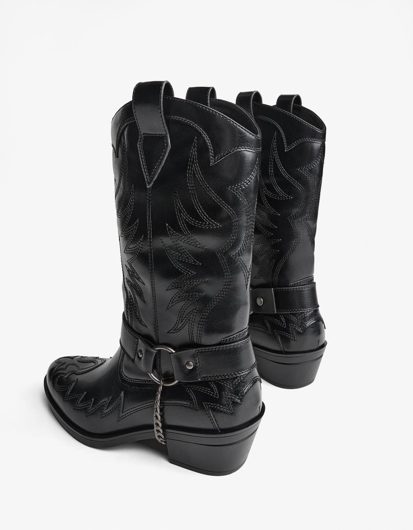 Cowboystiefel mit Kettendetail-Schwarz