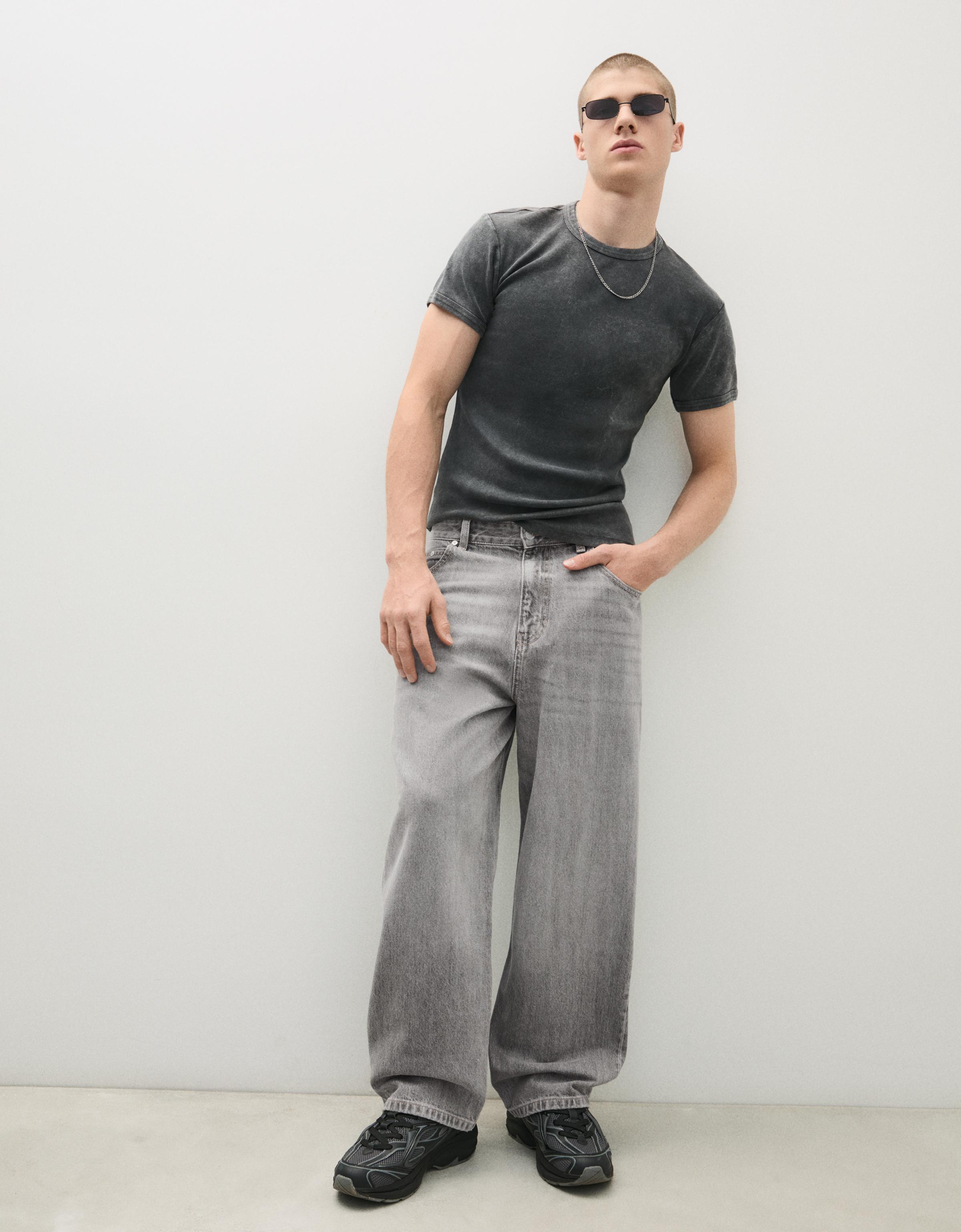 Bershka Jeans Neobarrel Bordado Hombre 32 Gris