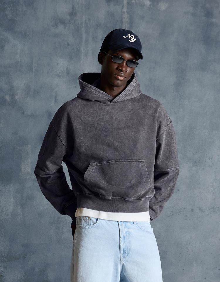 Boxy fit kapüşonlu yıkamalı sweatshirt