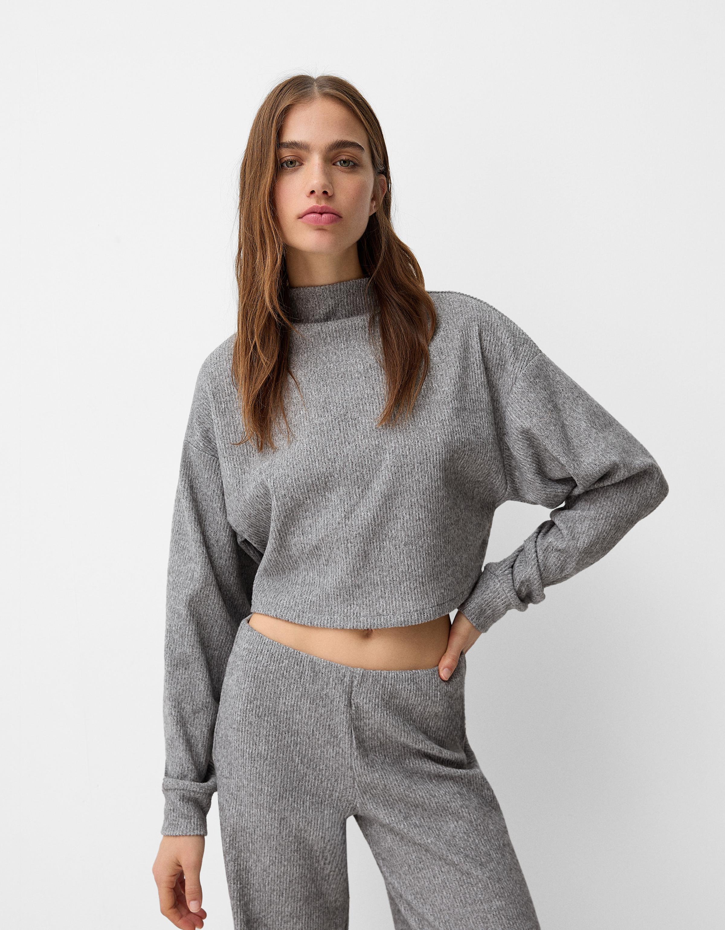 Bershka Soft-Touch-Pullover Mit Stehkragen Und Rippenmuster Damen M Grau