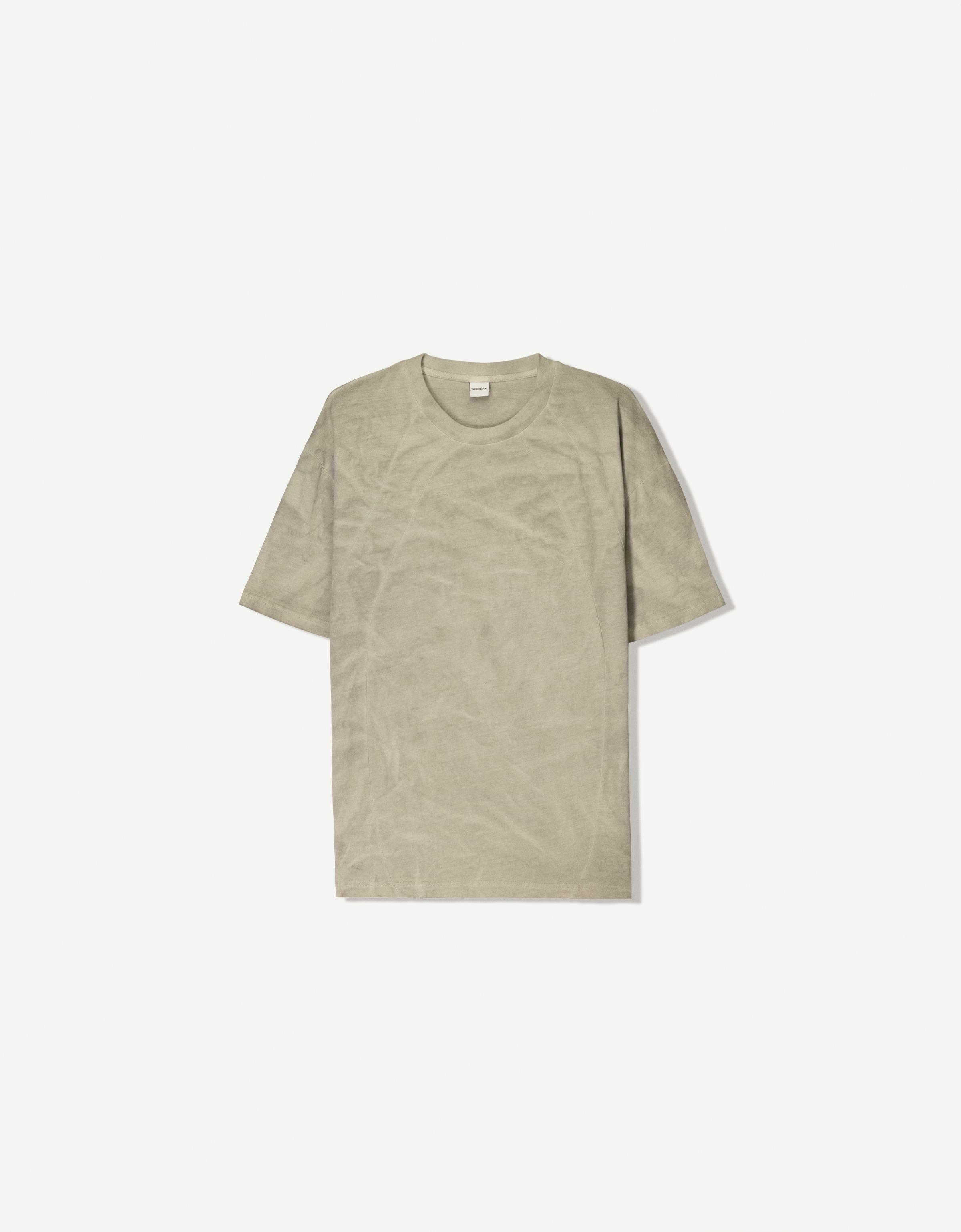 ★ドイツ発*BERSHKA*新作*SPRAY FADED スリーブレスTシャツ★ Short sleeve faded T-shirt - T-shirts - Men | Bershka