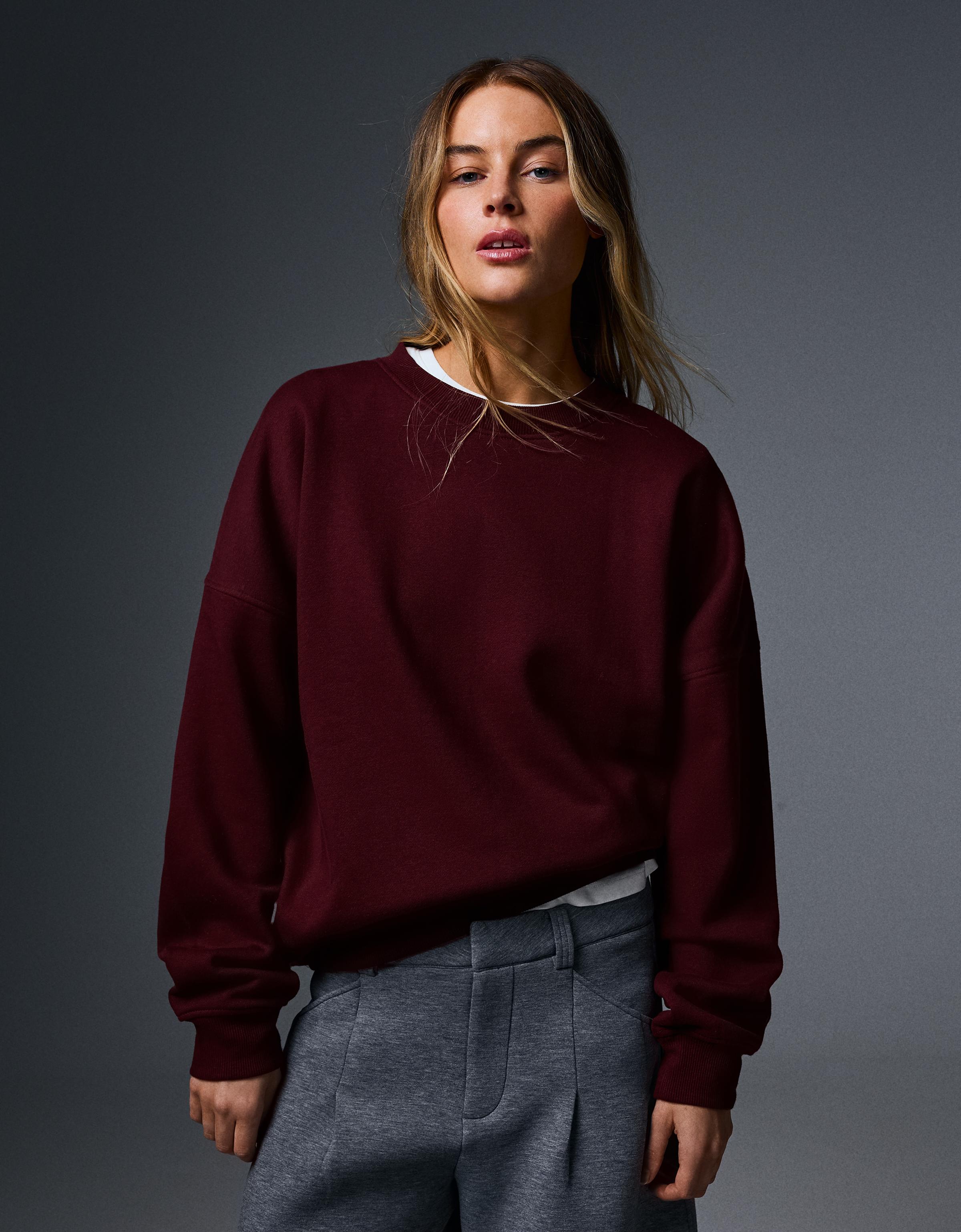 Round neck sweatshirt — Maroon