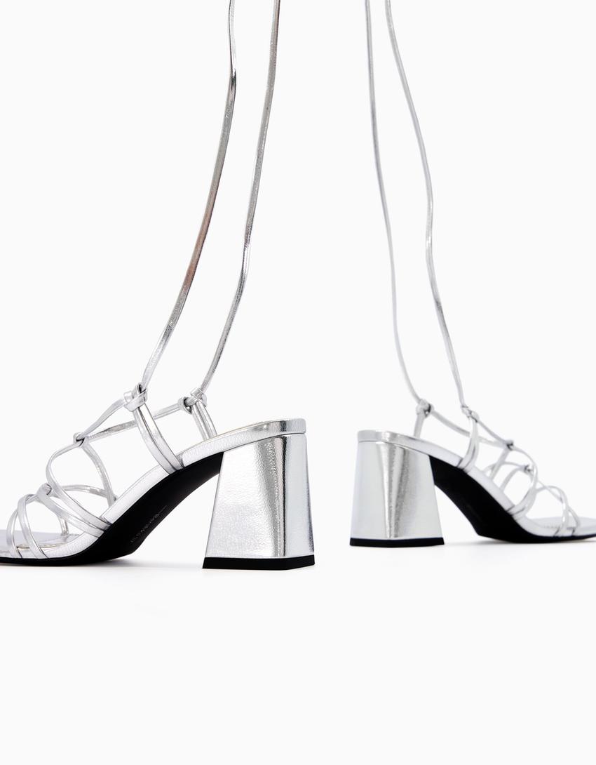Tied heeled metallic sandals-SILVER