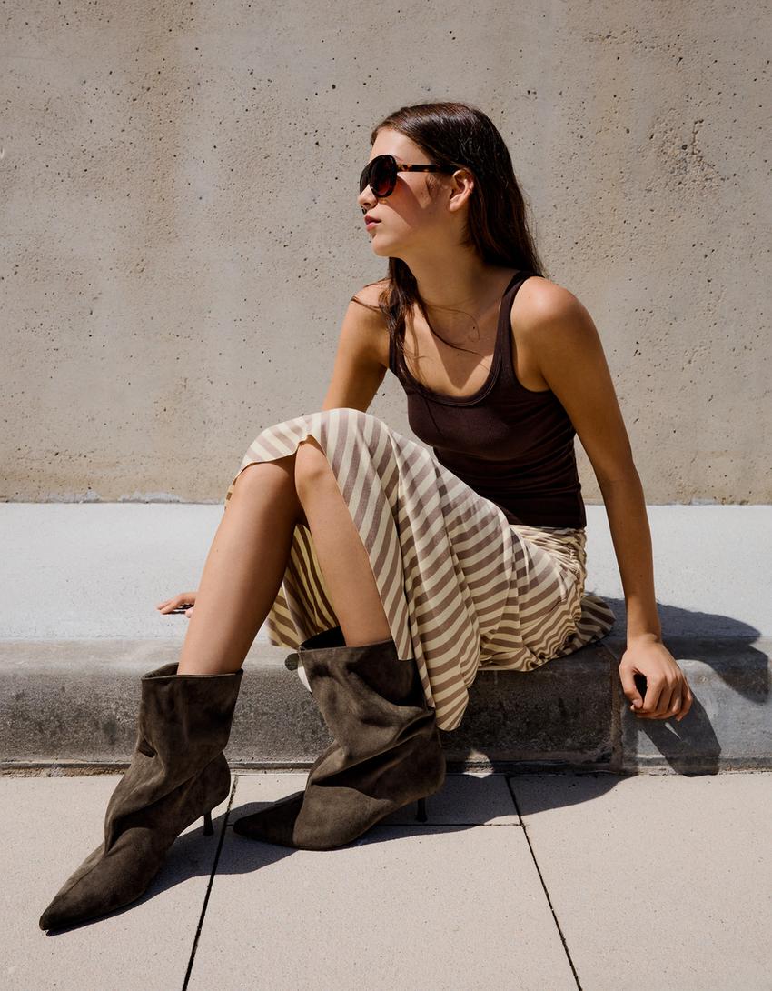 Bottines à talon kitten heel amples-Marron clair