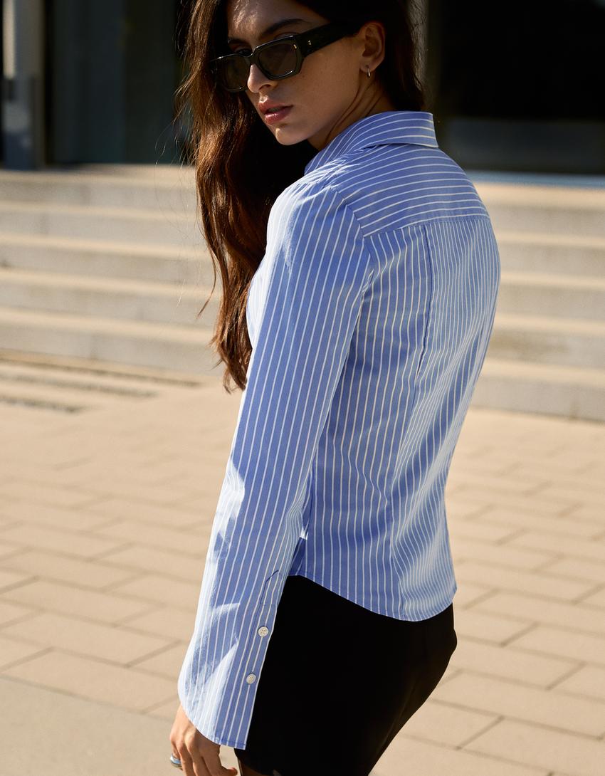 Camisa entallada màniga de campana-Blau