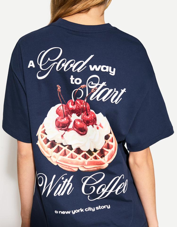 Desenli kısa kollu oversize t-shirt