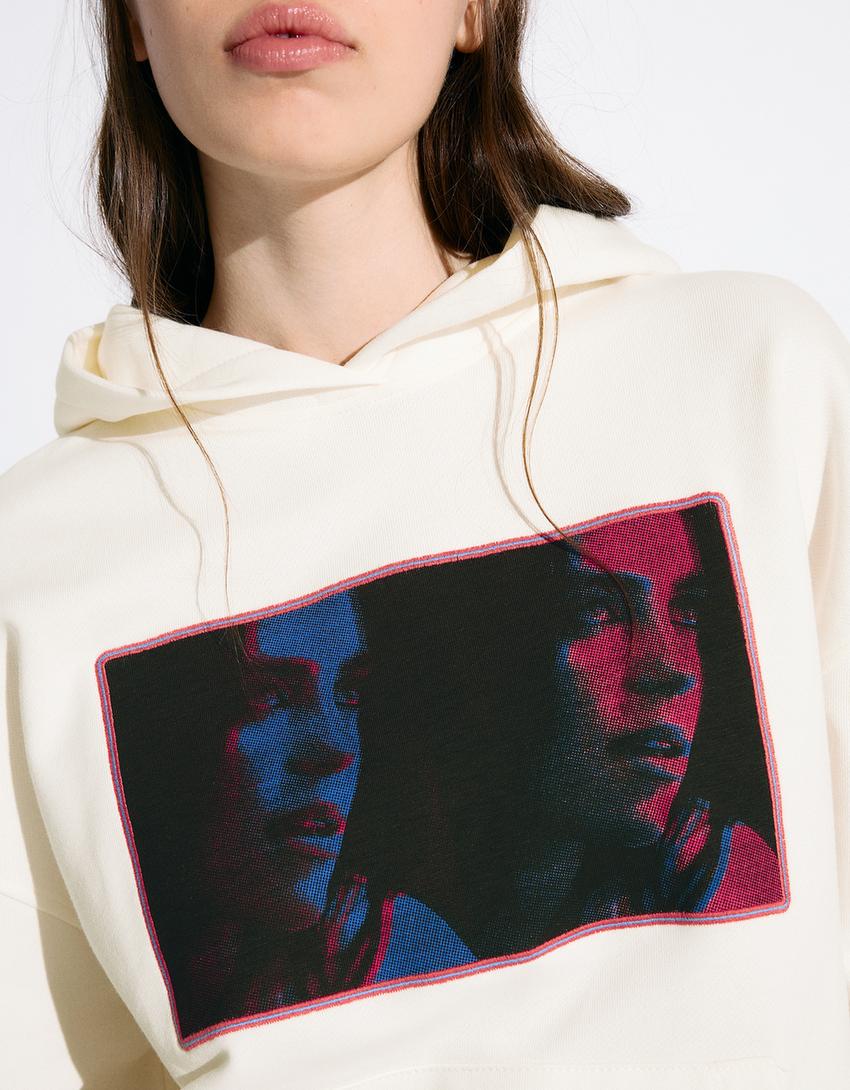 Billie Eilish print hood-Off white