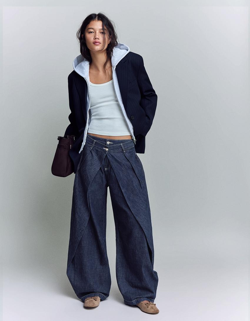 Balloon-Jeans mit Falten und tiefem Bund-Marinenblau