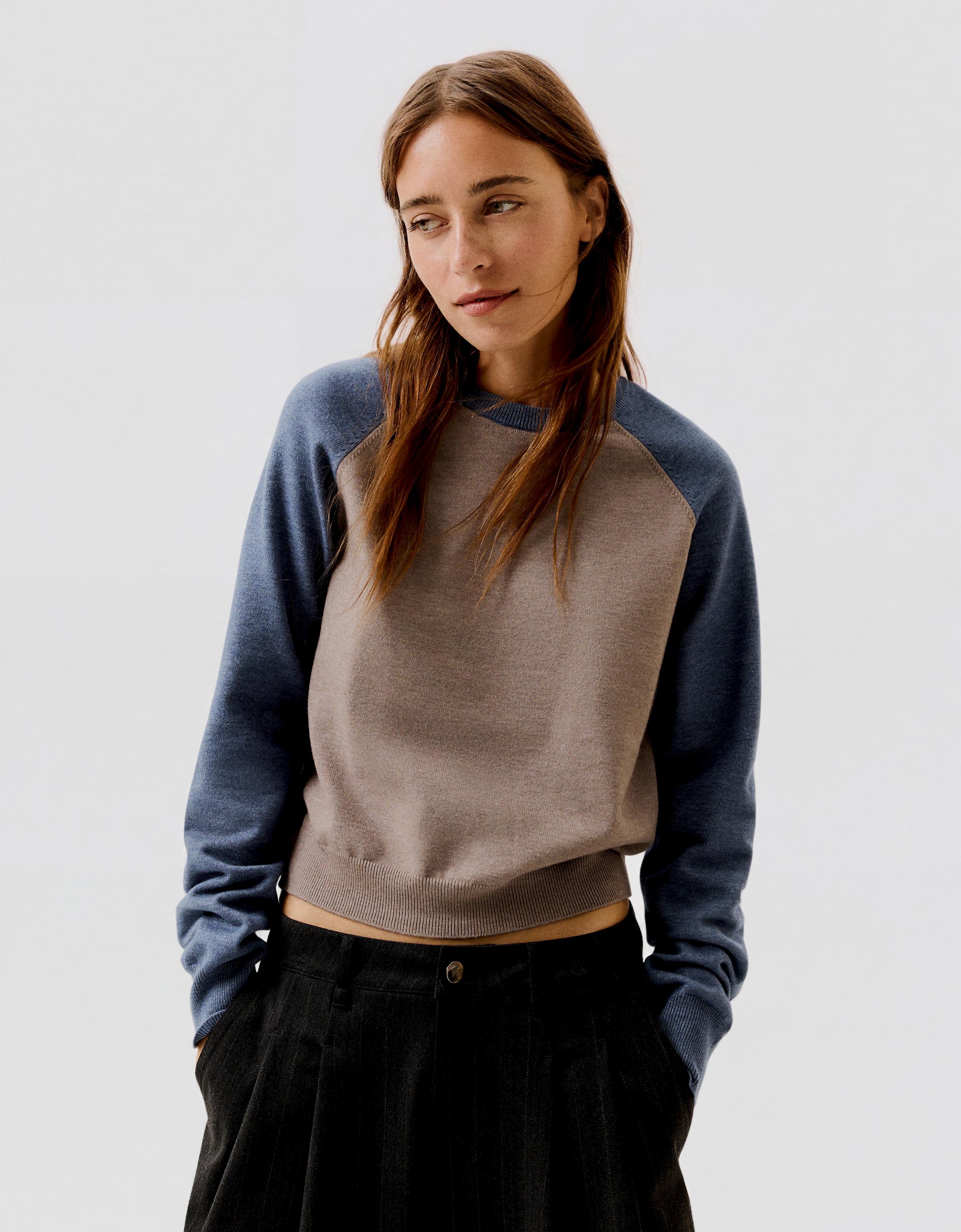 Round neck raglan jumper — Brown