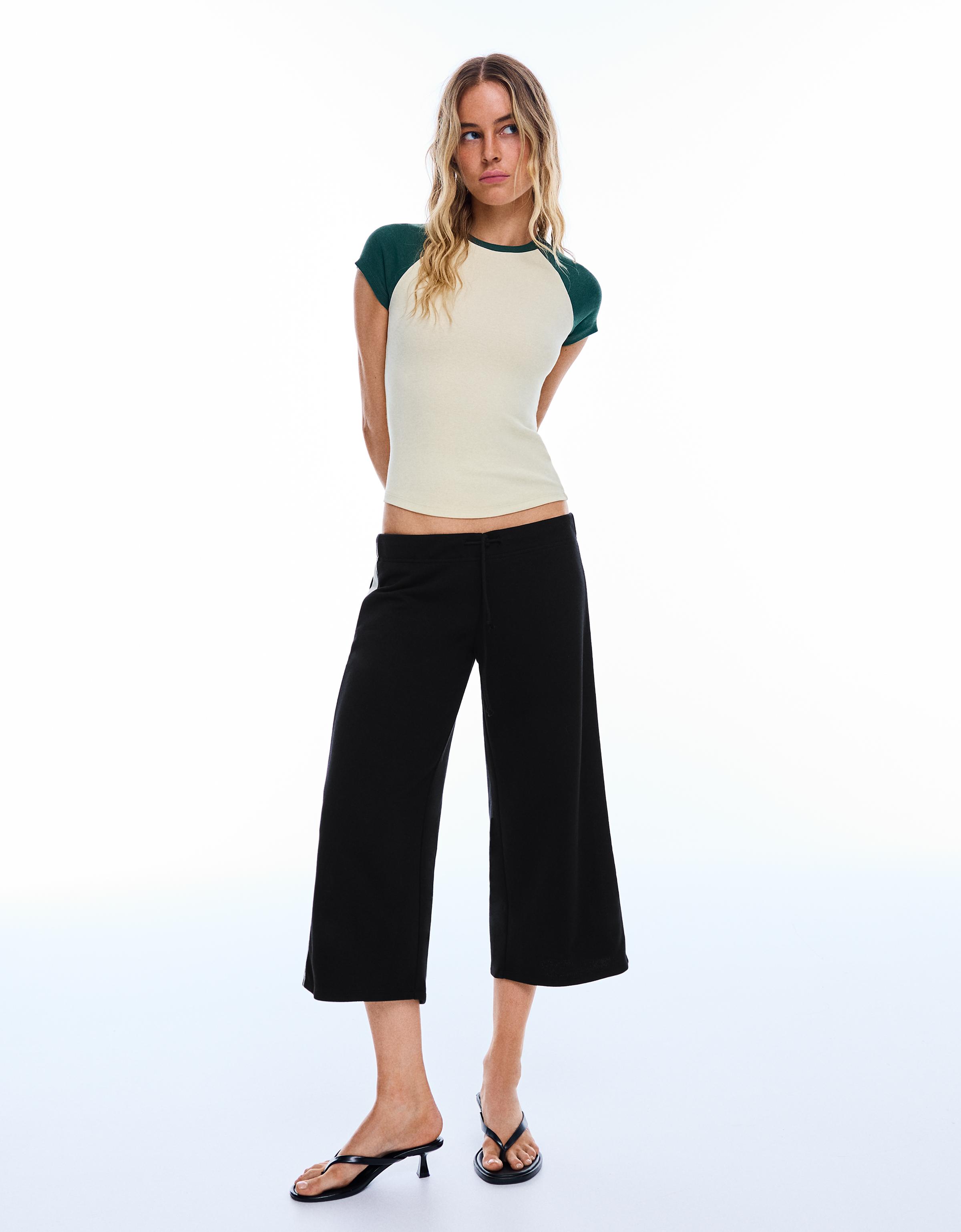 Bershka Pantalón Capri Felpa Banda Lateral Mujer Negro