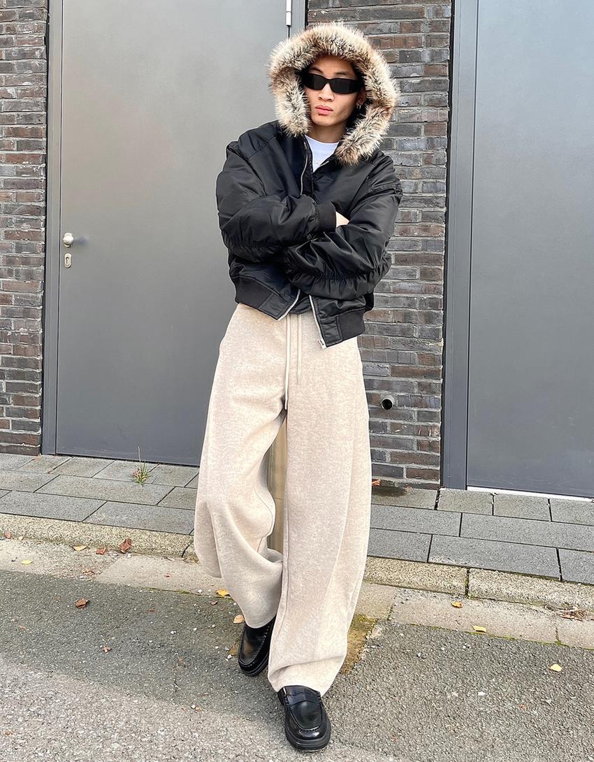 Cazadora técnica cuello efecto pelo-Negro