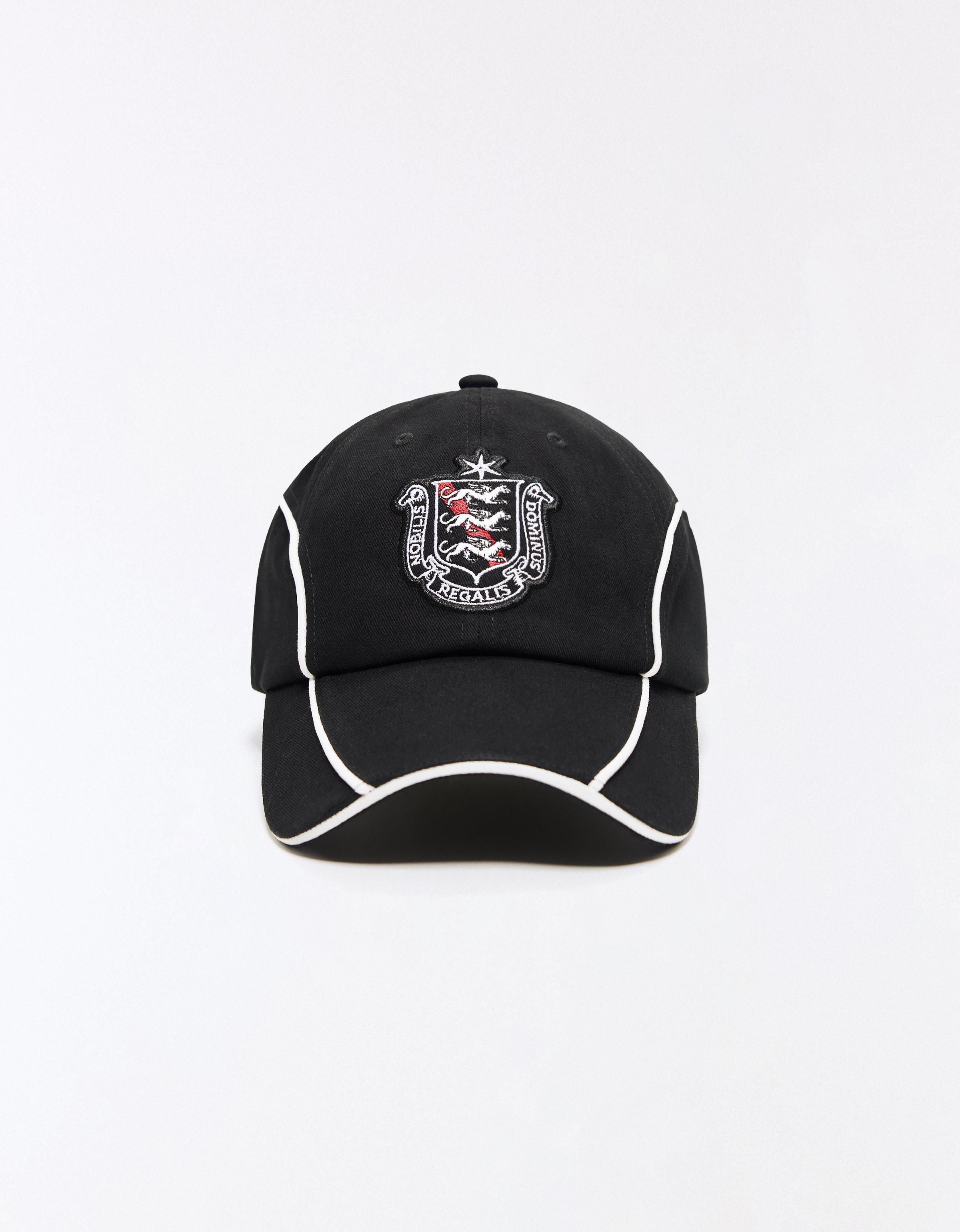 Embroidered cap — Black