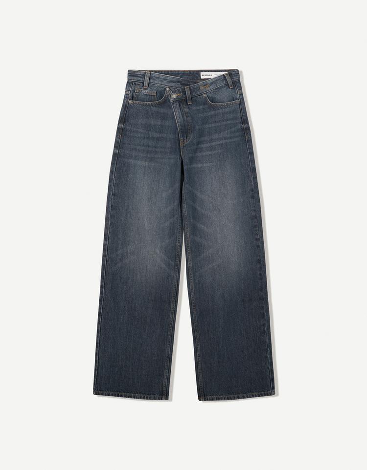 Wide-leg jeans with crossover waist