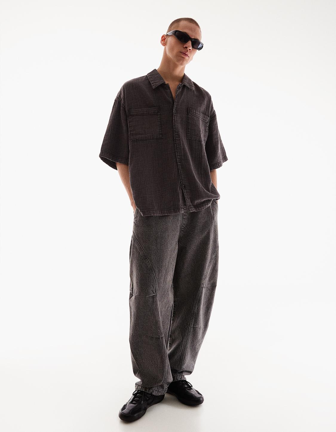 Short sleeve boxy fit shirt