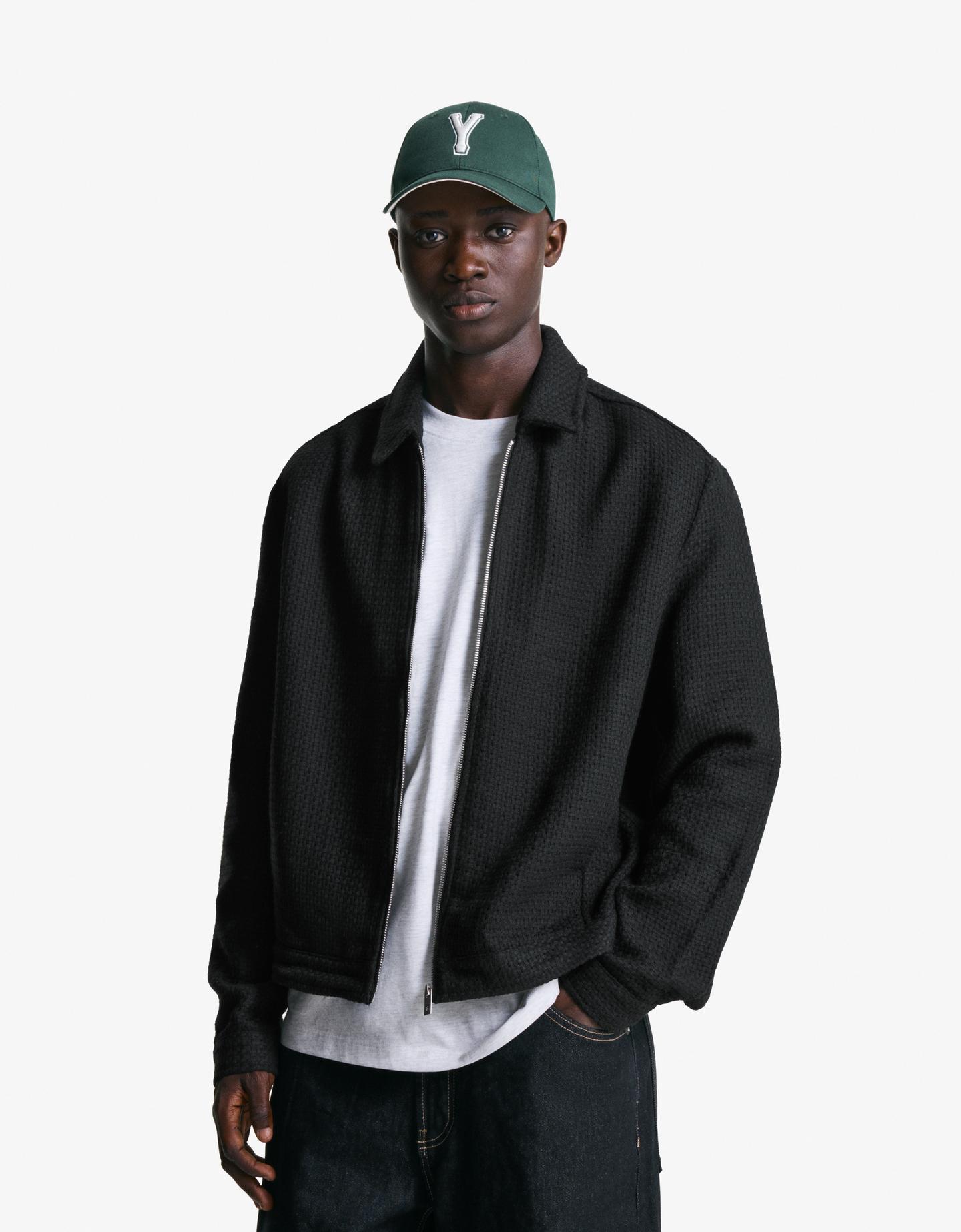 Bershka rustykalna kurtka boxy czarny