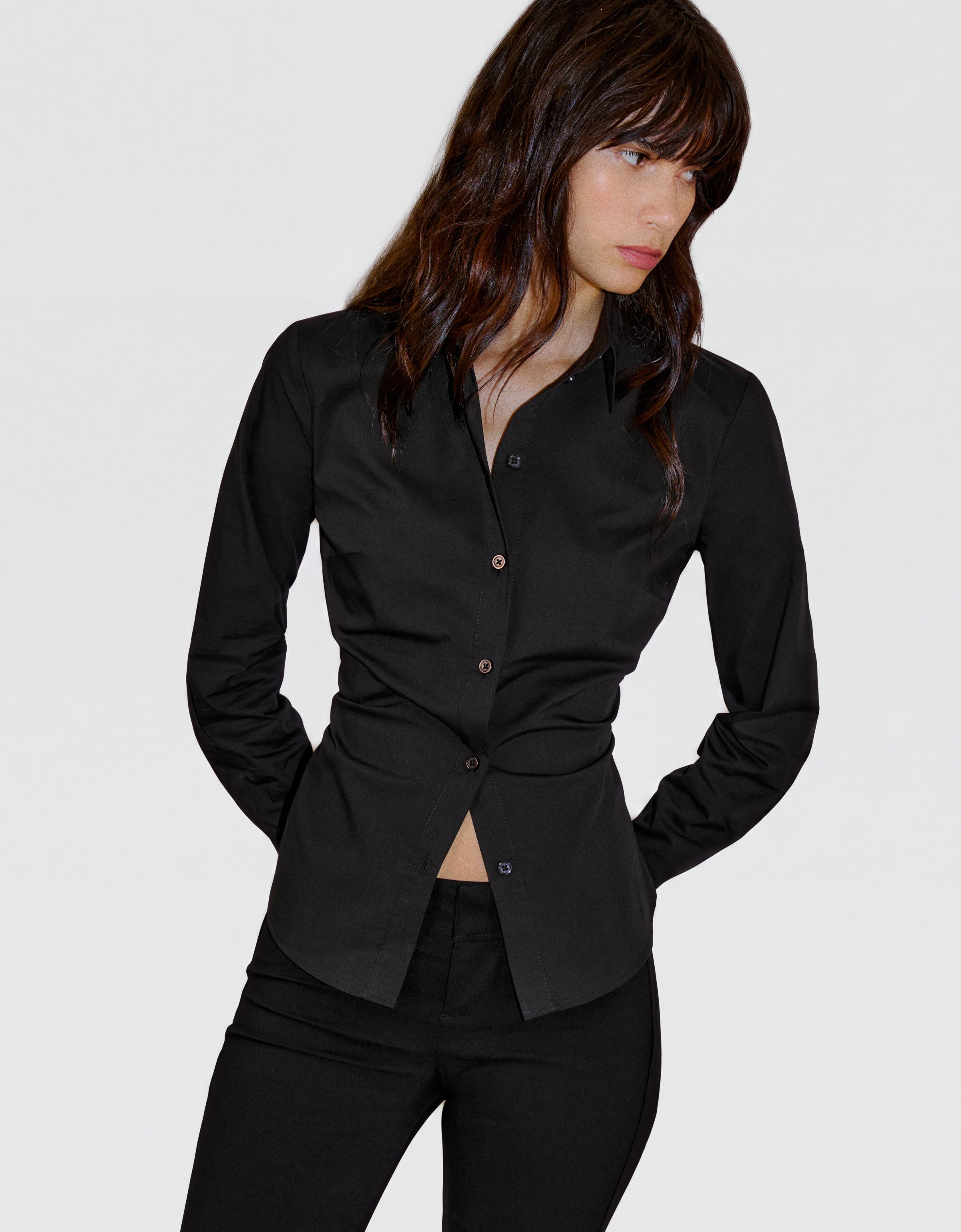 Fitted long-sleeved shirt — Black