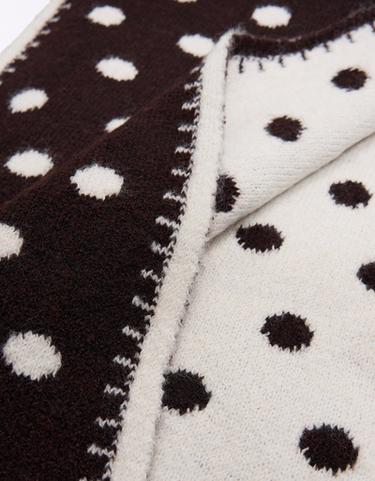 Polka dot knit scarf — Cream 2
