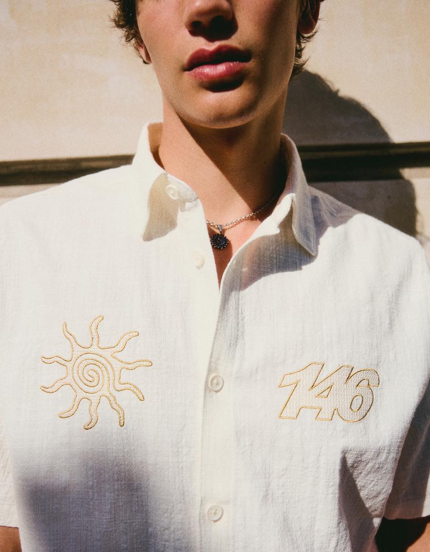 Camisa manga corta boxy fit bordada-Blanco