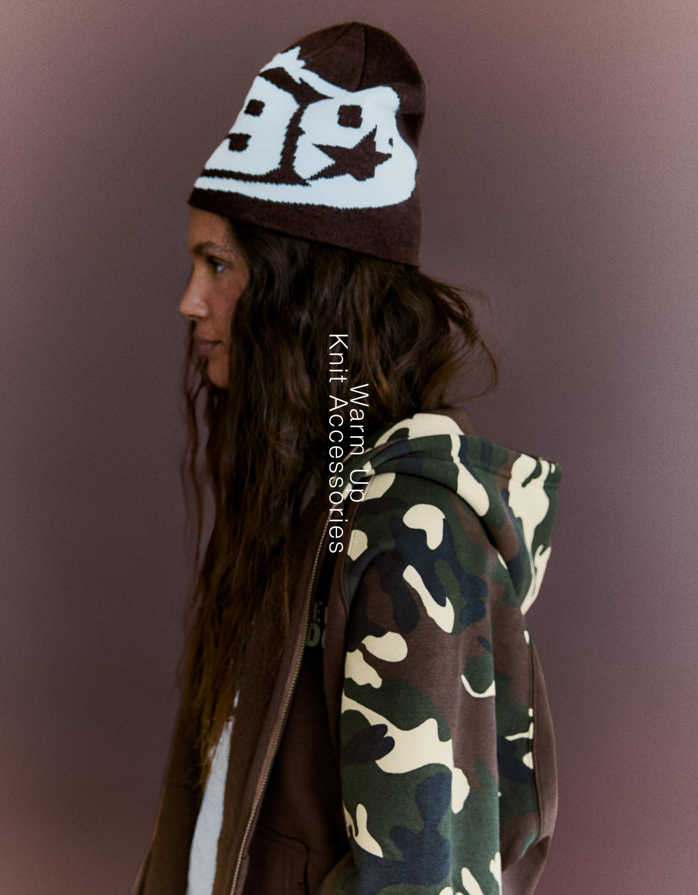 Graphic knit beanie — White