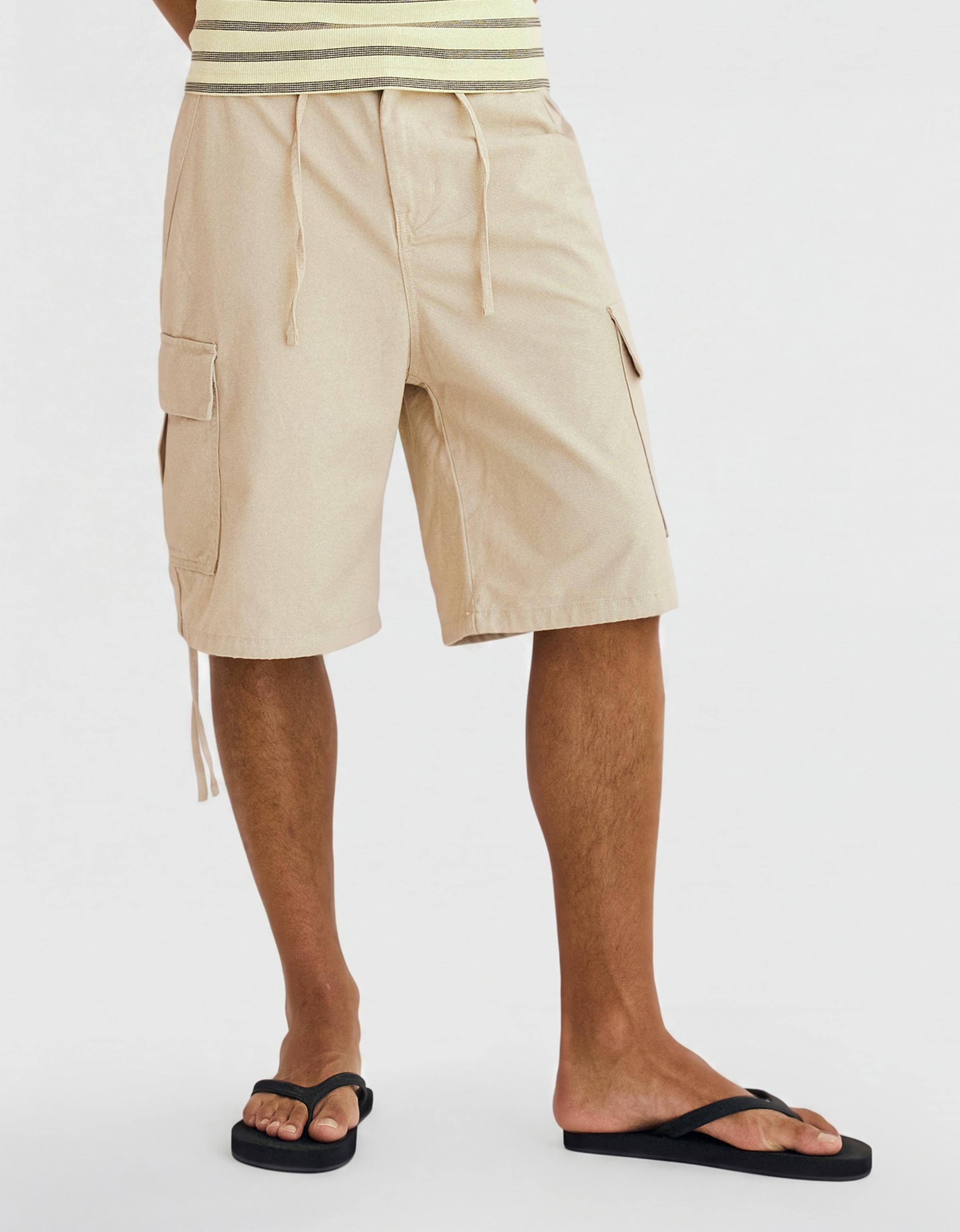 Wide-leg cargo Bermuda shorts — Sand