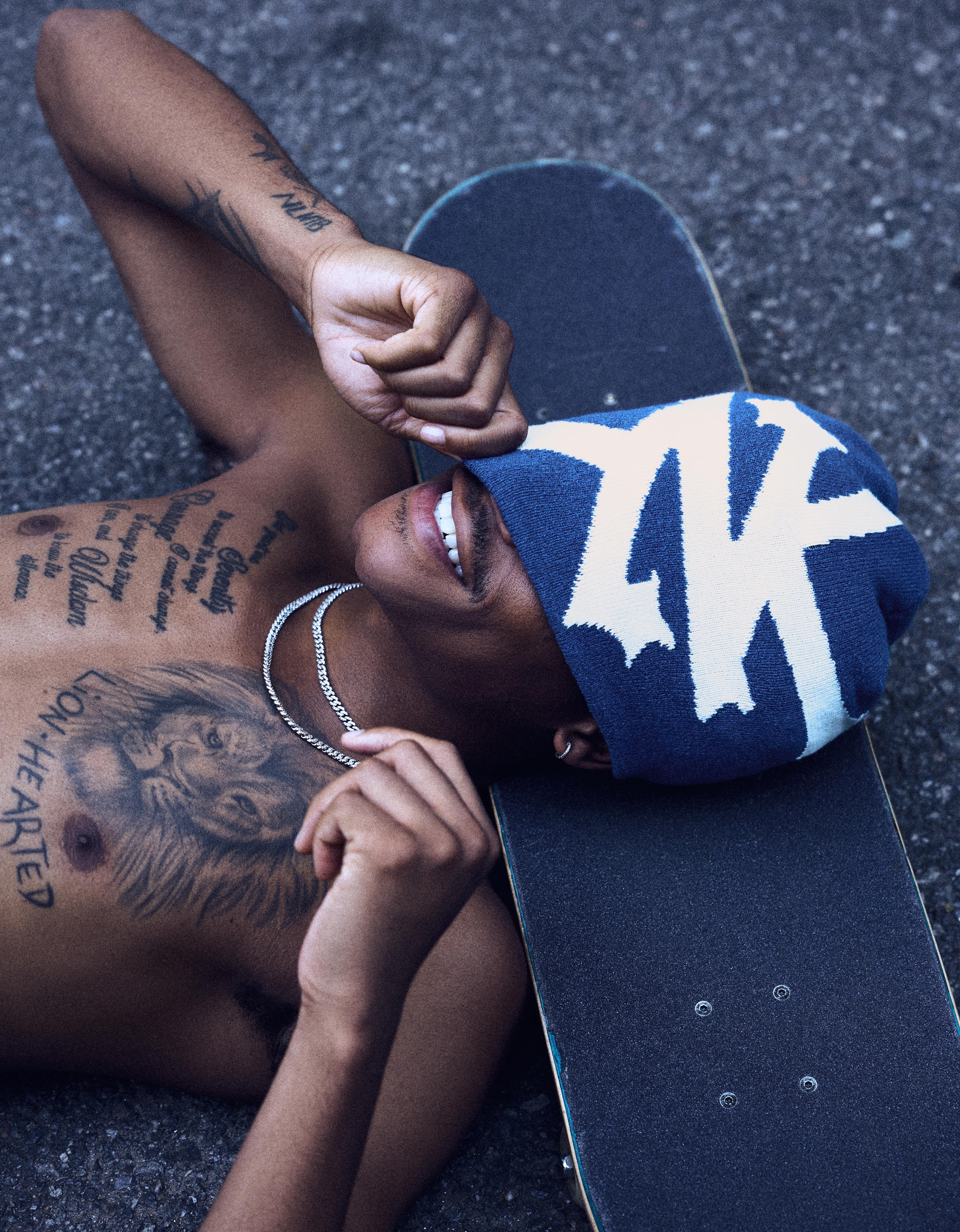 ZOO YORK X BERSHKA beanie — Blue