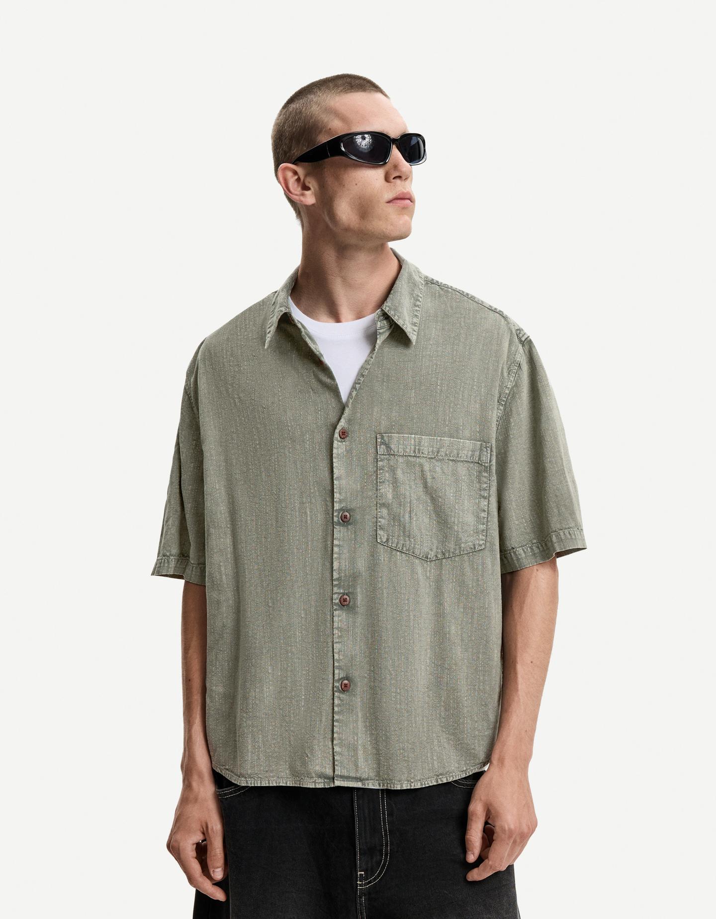 Bershka Camisa Manga Corta Boxy Hombre M Gris Oscuro