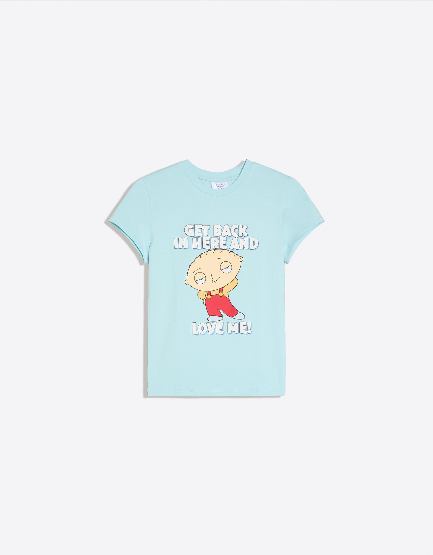 Bershka dopasowana koszulka z nadrukiem family guy jasnoniebieski