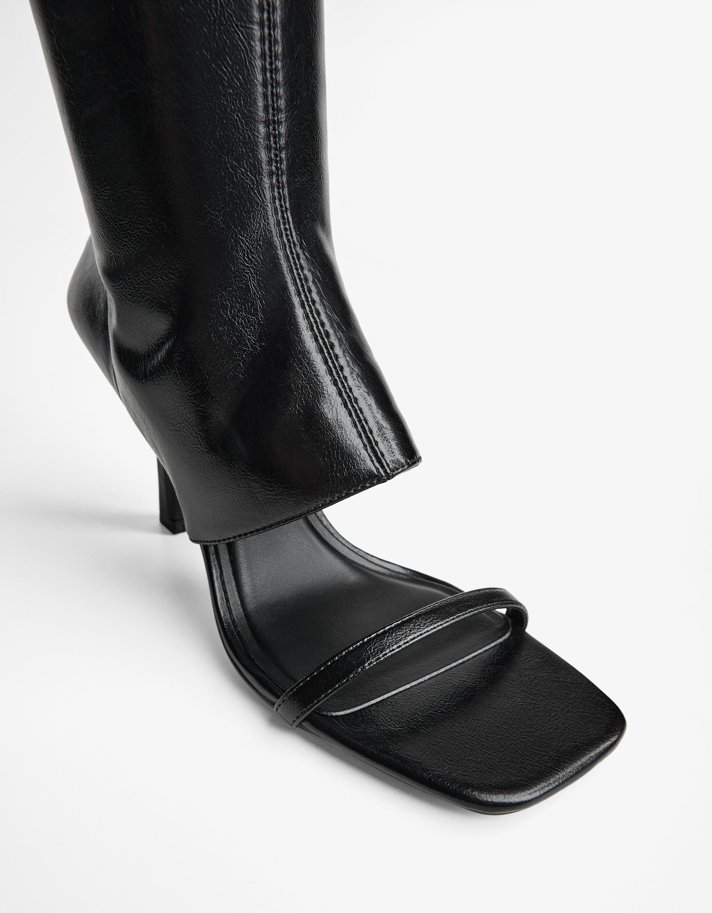 Heeled trousers sandals