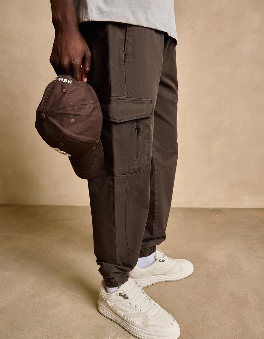 Cargo-Jogginghose-Braun