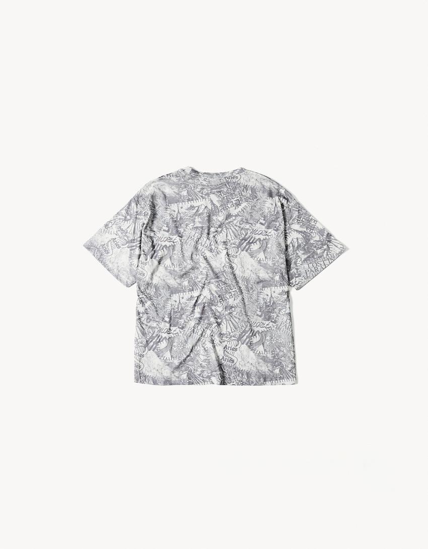 Aries X Bershka -t-paita, regular fit-Tummanharmaa