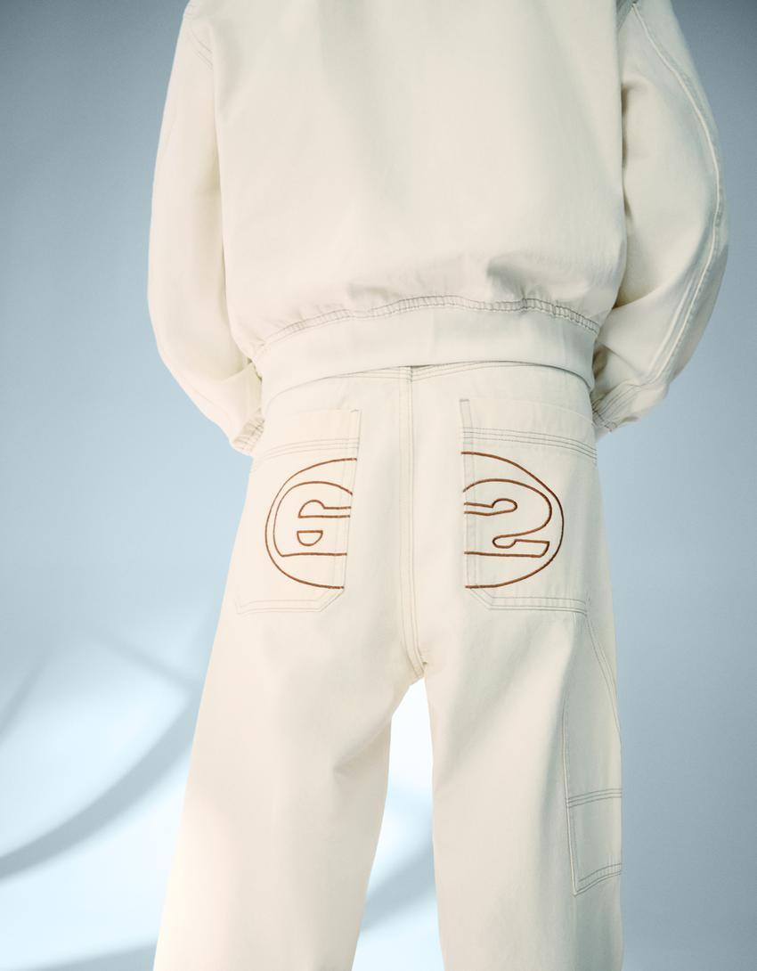 Embroidered neo barrel carpenter jeans-Cream