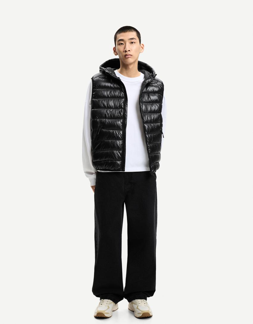 Lightweight puffer gilet - Men | Bershka