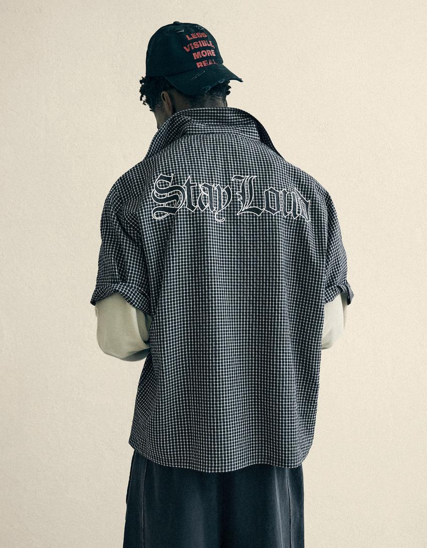 Camicia a maniche corte con stampa posteriore-Nero