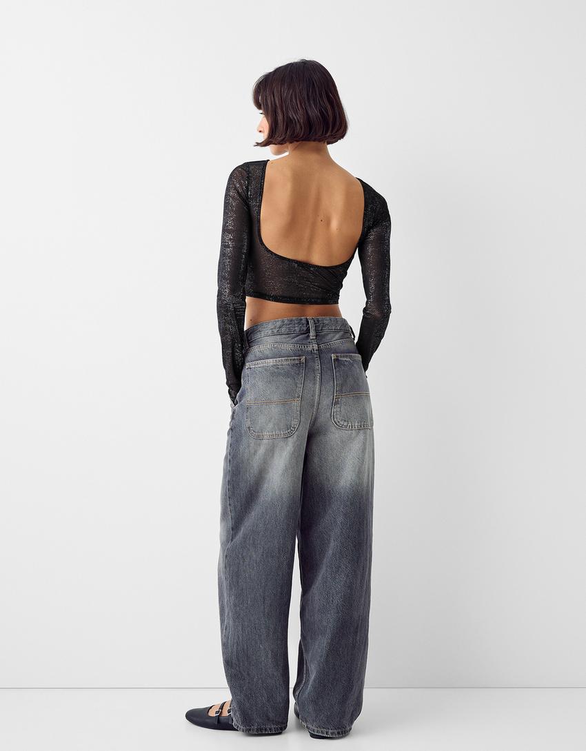 تيشرت ممعدن وأكمام طويلة وفتحة في الخلف-أسود-1