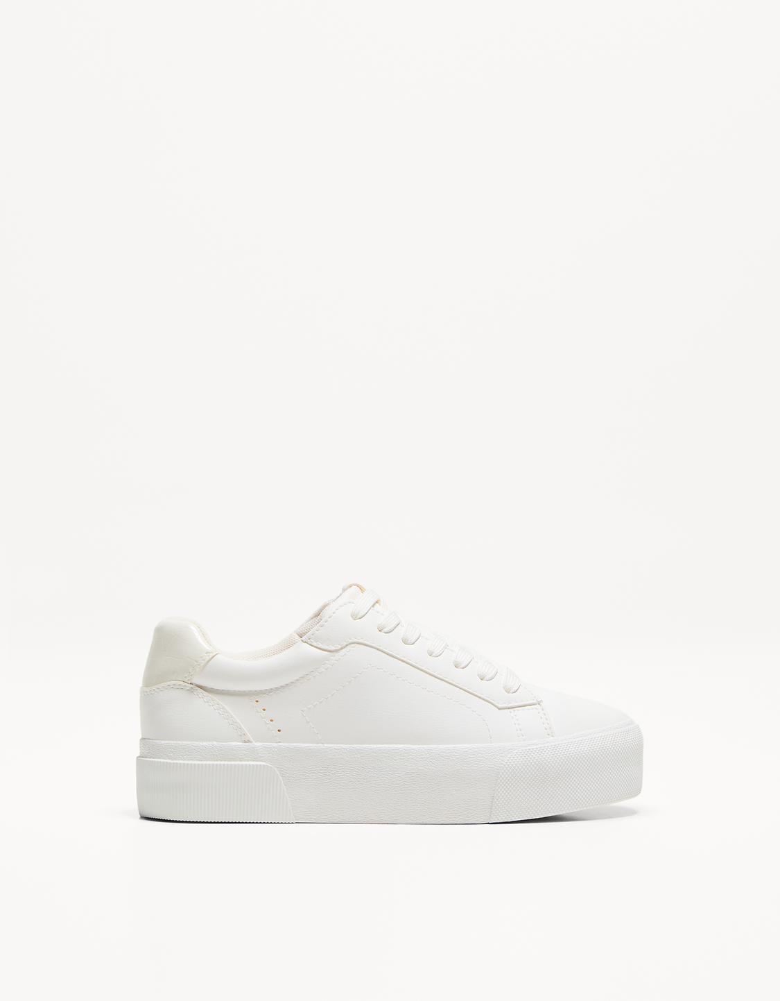 Trainers with animal print counter