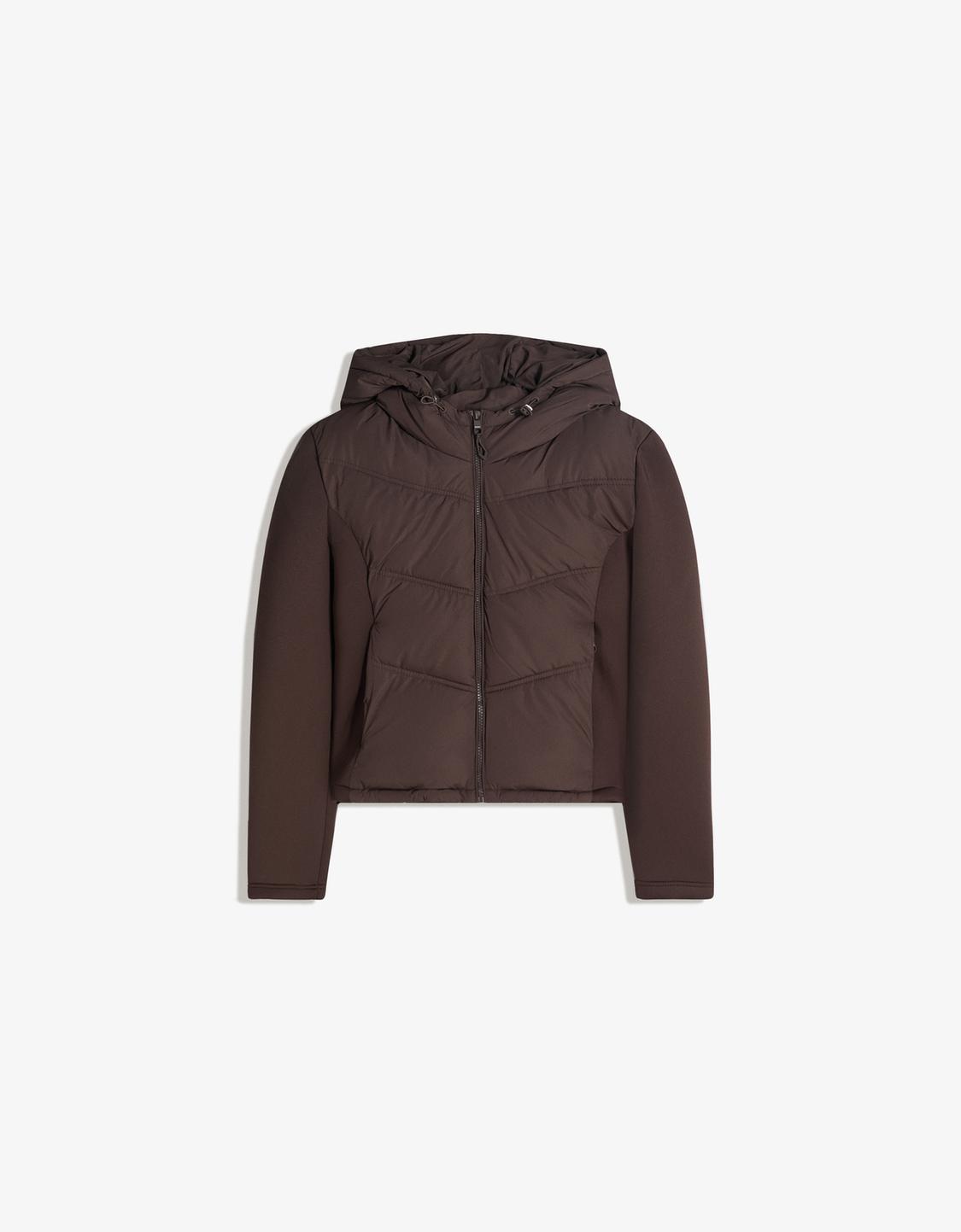 Cazadora capucha combinada efecto neopreno