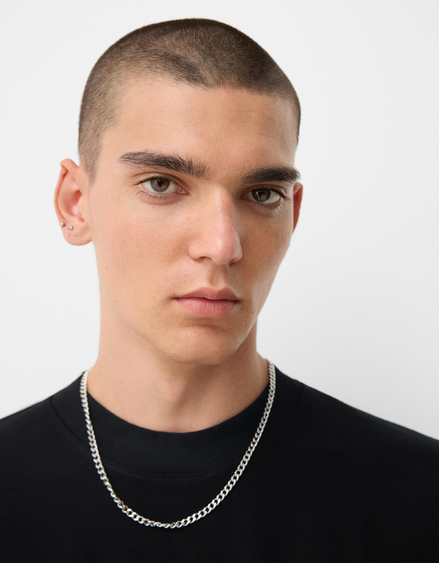 Bershka naszyjnik łańcuszek z ogniwem ze stali nierdzewnej srebrny