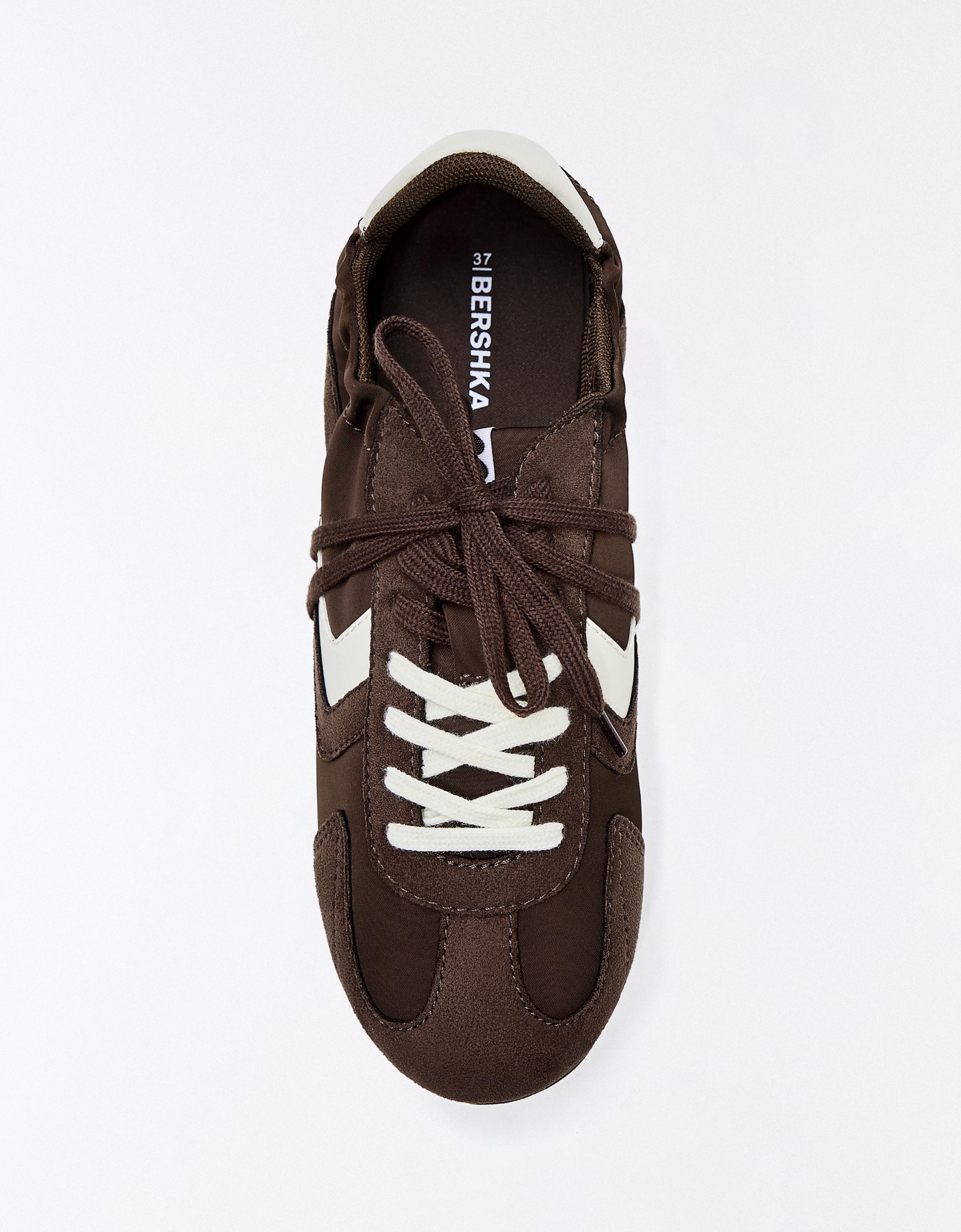 RETRO SLIM SOLE TRAINERS — Brown
