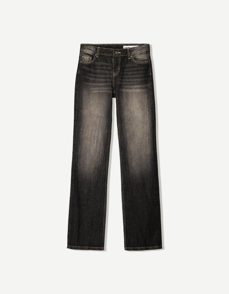 Low-waist straight fit jeans