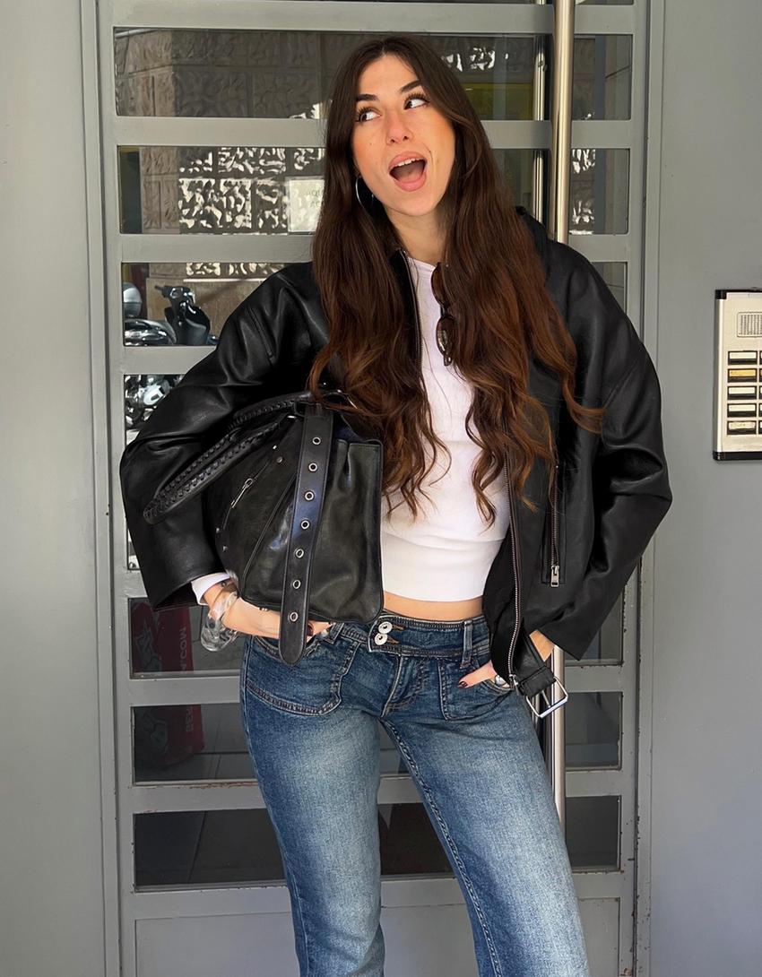 Bomberjacke aus Kunstleder mit Gürtel-Schwarz