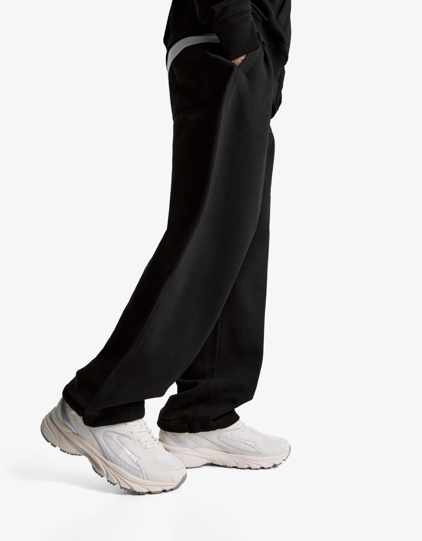 Sweatshirt and trousers set-Sweatshirt and trousers set