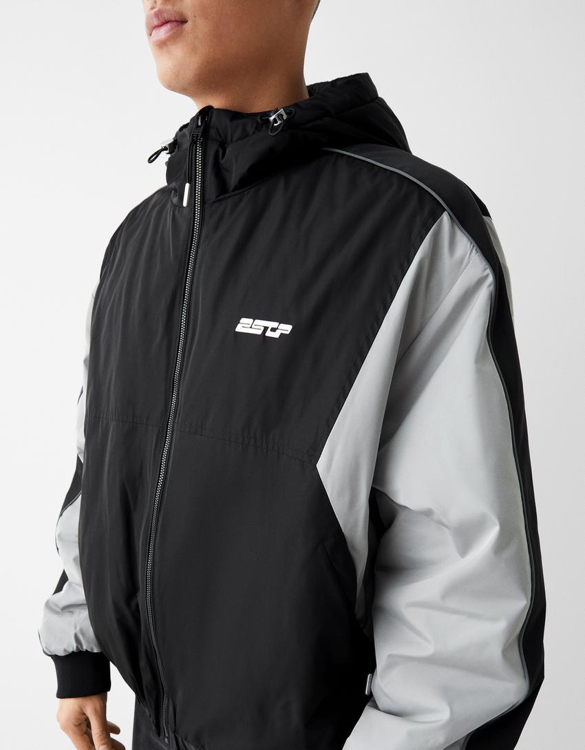 جاكيت تقني بكتل لونية وغطاء رأس-رمادي داكن-2