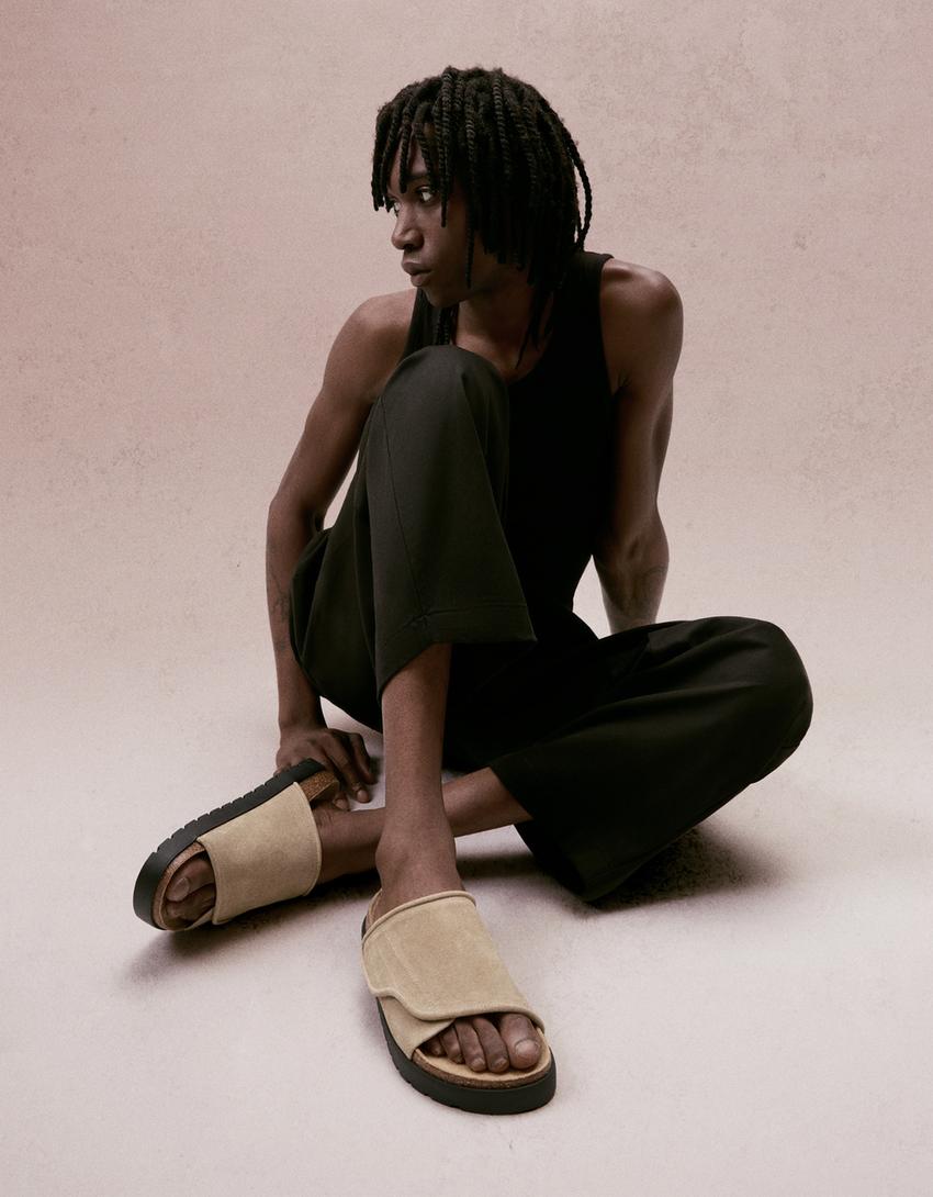 صندل شمواه بكعب عريض-رملي-1