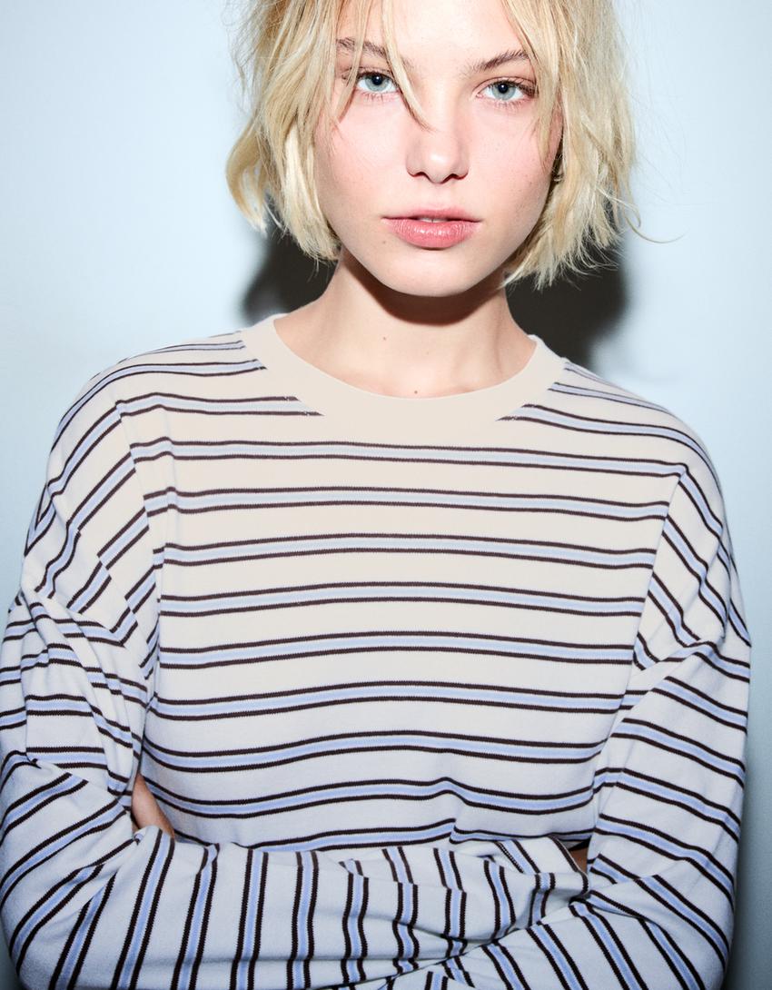 Langærmet T-shirt med print-Flødefarver