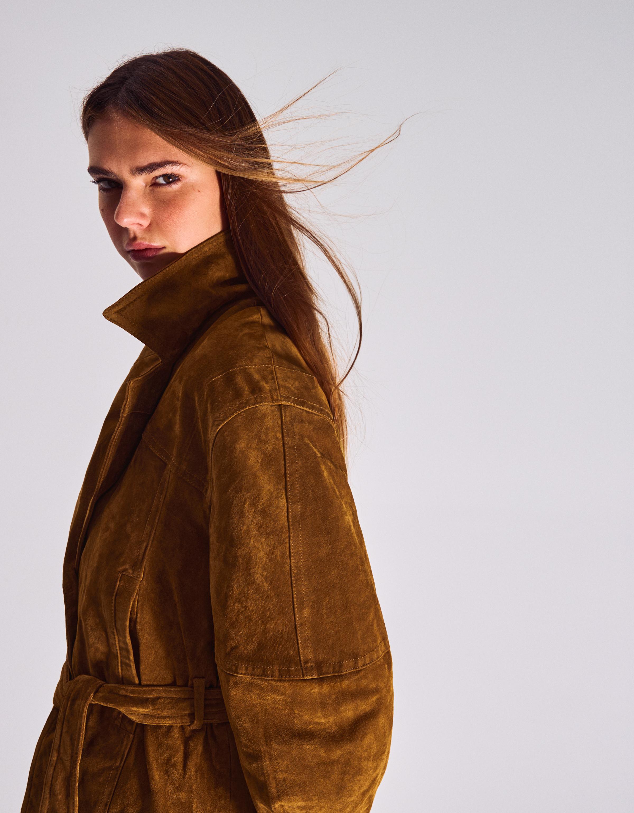 Suede jacket with belt — Brown