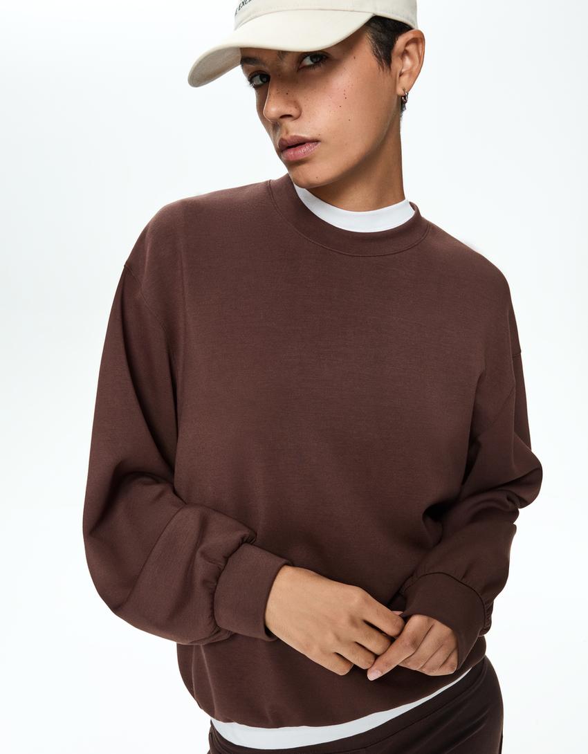 Sweatshirt oversize macia com modal-Marrom-0
