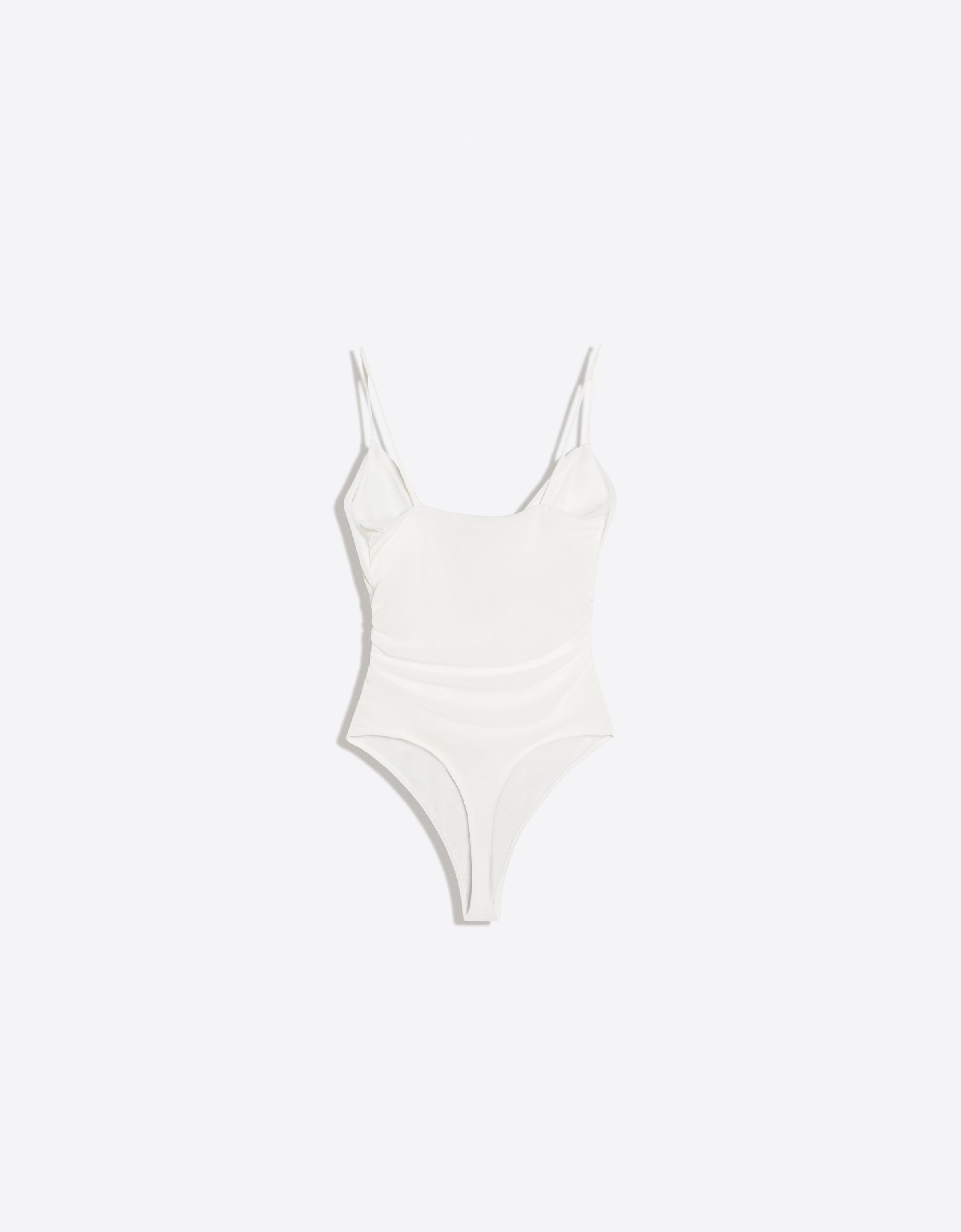 Draped strap body